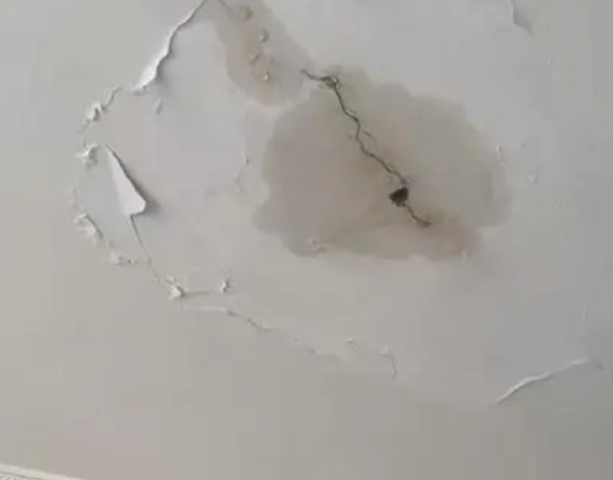 抚松阳台漏水维修公司分享下屋面防水工程质量问题原因分析